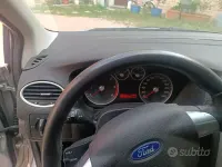 Usata Ford Focus 90 CV (66 kW) 2007 Grigio Berlina