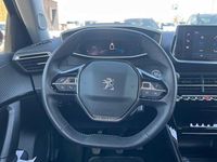 Usata Peugeot 2008 Allure 110 CV (80 kW) 2022 Grigio platinum SUV