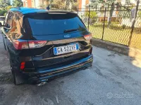 Usata Ford Kuga 120 CV (88 kW) 2020 Nero SUV