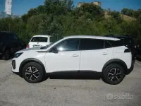 Nuova Peugeot 2008 Active 102 CV (75 kW) 2026 Bianco SUV