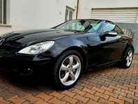 Usata Mercedes SLK280 231 CV (169 kW) 2006 Nero Cabrio
