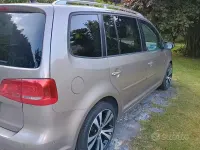 Usata VW Touran Comfortline 105 CV (77 kW) 2013 Bronzo Monovolume