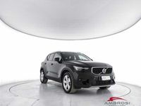 Begagnad Volvo XC40 Core 163 HK (119 kW) 2025 Svart SUV