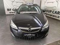 Usata Opel Astra Cosmo 110 CV (80 kW) 2011 Nera Station wagon