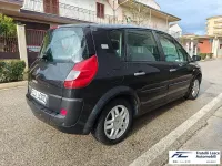 Usata Renault Scénic Dynamique 104 CV (76 kW) 2008 Nero