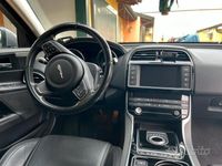 usata Jaguar XE 2.0d Prestige 180cv auto