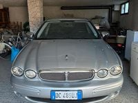Usata Jaguar X-type 196 CV (144 kW) 2006 Grigio Berlina