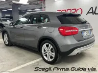 Usata Mercedes GLA200 136 CV (100 kW) 2014 Grigio SUV