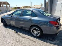 Gebraucht Mercedes C180 116 PS (85 kW) 2015 Blau Limousine