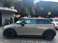 Usata Mini ONE 75 CV (55 kW) 2019 Emerald grey Utilitaria