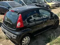 Usata Peugeot 107 75 CV (55 kW) 2008 Nero Utilitaria