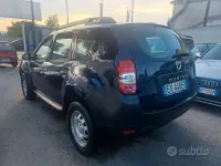 Usata Dacia Duster Ambiance 109 CV (80 kW) 2014 Bluazzurro SUV