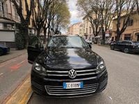 Usata VW Touareg 224 CV (164 kW) 2011 Nero SUV