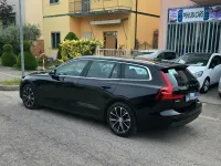 Usata Volvo V60 Business Edition 149 CV (109 kW) 2020 Nero Station wagon