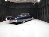 Begagnad Ford Thunderbird 300 HK (220 kW) 1962 Altri Cab
