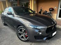 Usata Maserati Levante 275 CV (202 kW) 2018 Grigio scuro SUV