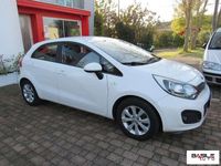 Usata Kia Rio Active 75 CV (55 kW) 2014 Bianco Berlina