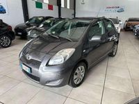 Usata Toyota Yaris 69 CV (50 kW) 2009 Grigio Utilitaria