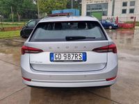 Usata Skoda Octavia Style 116 CV (85 kW) 2021 Argento Station wagon
