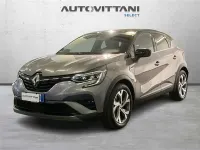 Usata Renault Captur RS Line 145 CV (106 kW) 2022 Grigio scuro SUV