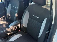 Usata Dacia Sandero 75 CV (55 kW) 2014 Bianco Utilitaria