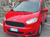 Usata Ford Tourneo Courier 95 CV (69 kW) 2016 Rosso Monovolume