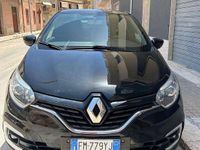 Usado Renault Captur Zen 90 CV (66 kW) 2018 Negro SUV