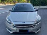 Usata Ford Focus 120 CV (88 kW) 2016 Oro Berlina