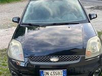 Usata Ford Fiesta Ghia 75 CV (55 kW) 2008 Utilitaria