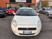 Usata Fiat Grande Punto Dynamic 77 CV (56 kW) 2009 Bianco Utilitaria