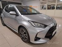 Usata Toyota Yaris Trend 92 CV (67 kW) 2022 Grigio Utilitaria