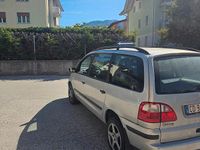 Begagnad Ford Galaxy 116 HK (85 kW) 2003 Grå Minibuss