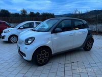 Usata Smart ForFour Prime 71 CV (52 kW) 2017 Bianco Utilitaria