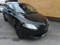 Usata Lancia Ypsilon 69 CV (50 kW) 2015 Nero Utilitaria