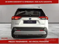 Usata Toyota RAV4 Hybrid 178 CV (130 kW) 2022 Bianco SUV
