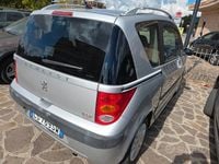 Usata Peugeot 1007 68 CV (50 kW) 2005 Grigio Monovolume