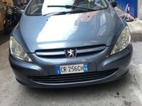 Usata Peugeot 307 CC 135 CV (99 kW) 2005 Grigio Cabrio