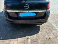 Usata Opel Astra Cosmo 120 CV (88 kW) 2006 Nero Station wagon