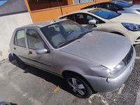 Usata Ford Fiesta 75 CV (55 kW) 1997 Grigio Utilitaria
