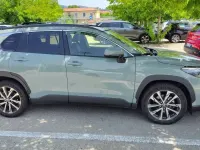 Usata Toyota Corolla Cross Lounge 197 CV (144 kW) 2023 Verde SUV