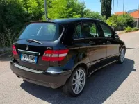 Usata Mercedes B200 Premium 140 CV (102 kW) 2009 Monovolume
