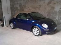 Usata VW New Beetle 75 CV (55 kW) 2008 Blu Utilitaria