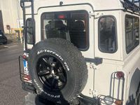 Usata Land Rover Defender SE 122 CV (89 kW) 2009 Station wagon