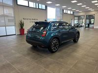 Nuova Fiat 600 La Prima 101 CV (74 kW) 2025 Blu SUV