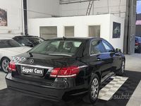 Usado Mercedes E200 Premium 136 CV (100 kW) 2015 Negro Berlina