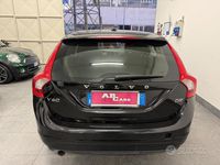 Usata Volvo V60 Summum 120 CV (88 kW) 2015 Nero Station wagon