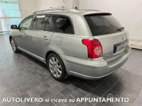 Usata Toyota Avensis 150 CV (110 kW) 2008 Grigio Station wagon