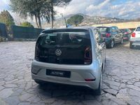 Usata VW up! Move 68 CV (50 kW) 2018 Grigio Utilitaria