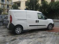 Usata Fiat Doblò Lounge 105 CV (77 kW) 2019 Bianco Monovolume