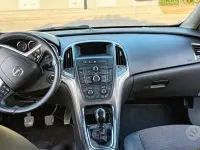 Usata Opel Astra 110 CV (80 kW) 2012 Bianco Station wagon